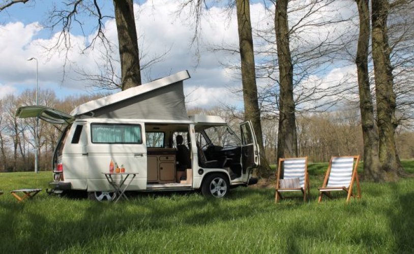 Volkswagen 4 pers. Louer un camping-car Volkswagen à Stroe ? À partir de 79 € pj - Goboony photo : 0