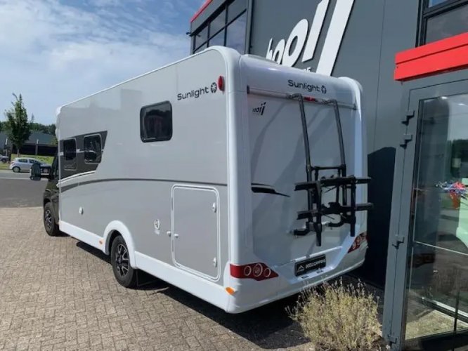 Sunlight T68 Adventure Edition Enkele bedden + Airco 