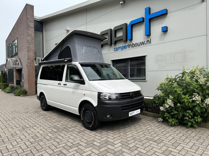 Volkswagen Transporter Buscamper (4 Zitplaatsen) hoofdfoto: 1