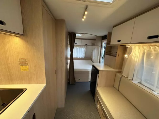 Adria Aviva 422 PY Lichtgewicht caravan  foto: 15