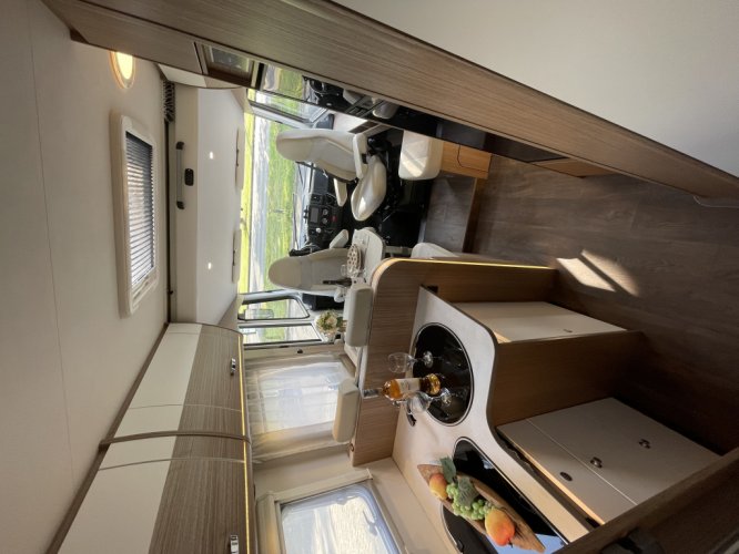 Hymer Carado I 339 AUTOMAAT QUEENSBED+HEFBED SLECHTS 6100KM!  foto: 11