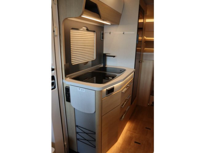 Hymer BMC-I 580 Automaat | Hefbed | Omvormer | Dakairco | Zonnepaneel | SLC AL-KO Chassis | foto: 19