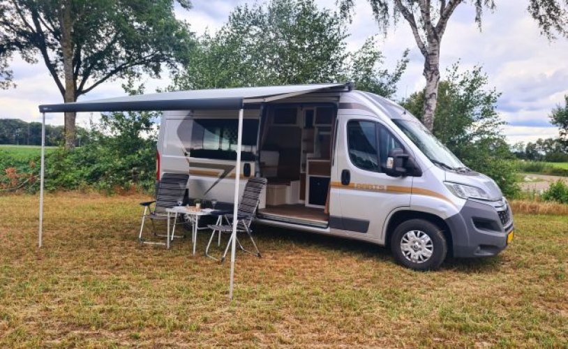 Citroen 3 pers. Rent a Citroen motorhome in Duizel? From € 125 pd - Goboony photo: 0