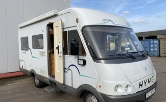 Hymer 4 pers. Rent a Hymer motorhome in Soesterberg? From € 91 pd - Goboony