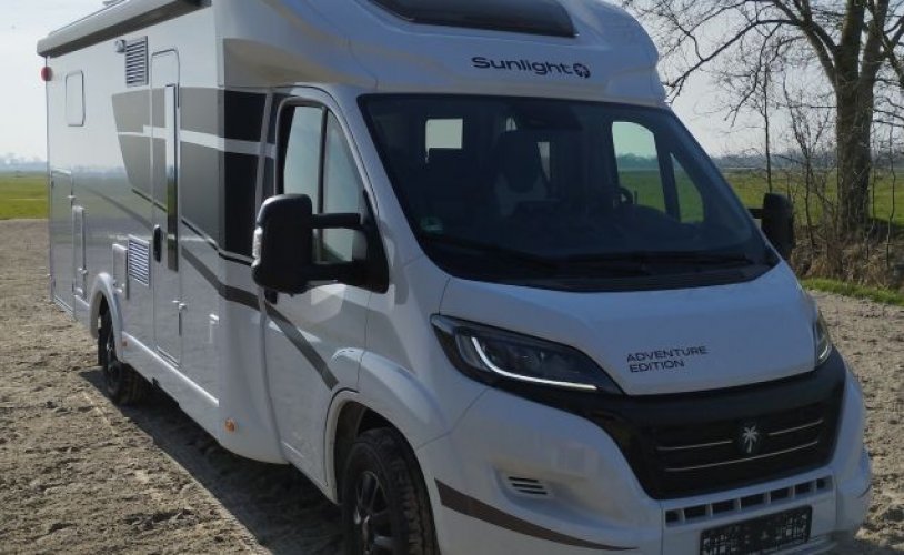 Sunlight 4 pers. Sunlight camper rental in Harderwijk? From € 99 pd - Goboony photo: 0