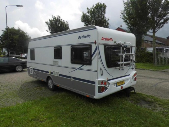 Dethleffs Camper 540 Voortent en luifel. 