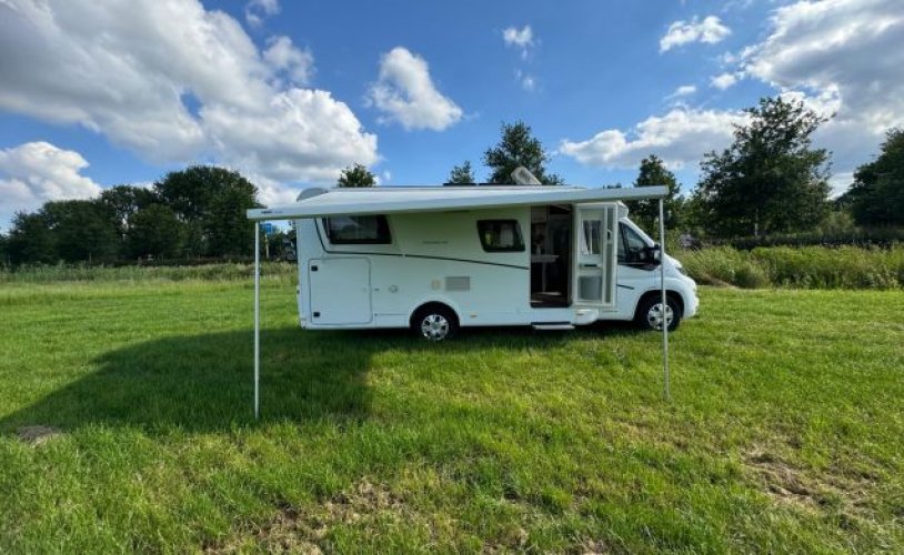 Dethleffs 2 pers. Dethleffs camper huren in Schijndel? Vanaf € 131 p.d. - Goboony foto: 1