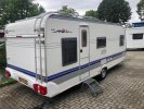 Hobby De luxe Easy 560 KMfe stapelbed en frans bed foto: 1