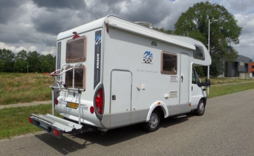 Knaus 7 pers. Rent a Knaus motorhome in Hengelo? From € 109 pd - Goboony photo: 0