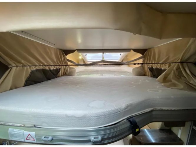 Chausson Welcome 79 EB Queensbed Hefbed  foto: 12