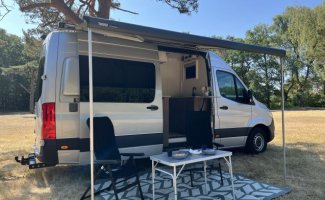 Mercedes-Benz 2 pers. Mercedes-Benz camper huren in Loosdrecht? Vanaf € 133 p.d. - Goboony