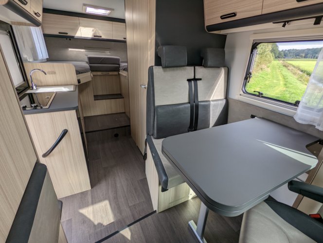 Sun Living S65SL Made by Adria Lengtebedden