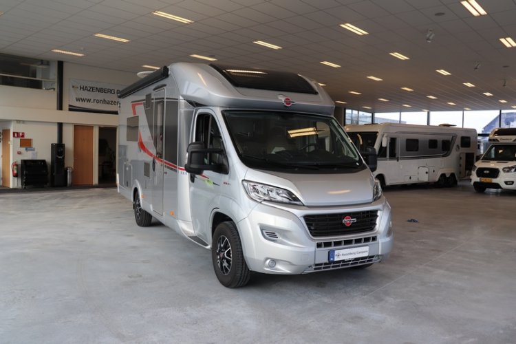 Bürstner Ixeo T 720 with single low beds entry height bathroom in the back Fiat 150 hp only 6790 km (80 photo: 1
