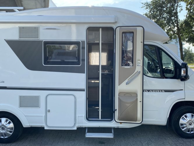 Adria CORAL 600 SC QUEENSBED XXL-SKYROOF CAMERA SCHOTEL 2018