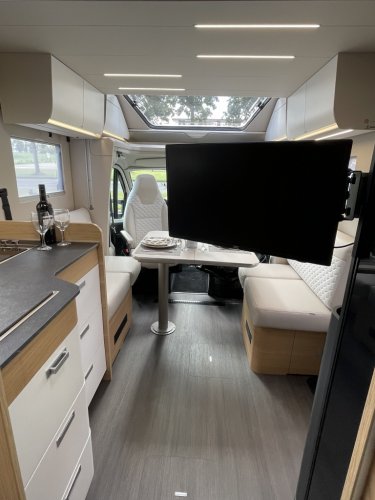 Adria Matrix Plus 670 DC QUEENSBED+HEFBED 2022 FIAT DUCATO 8 foto: 7