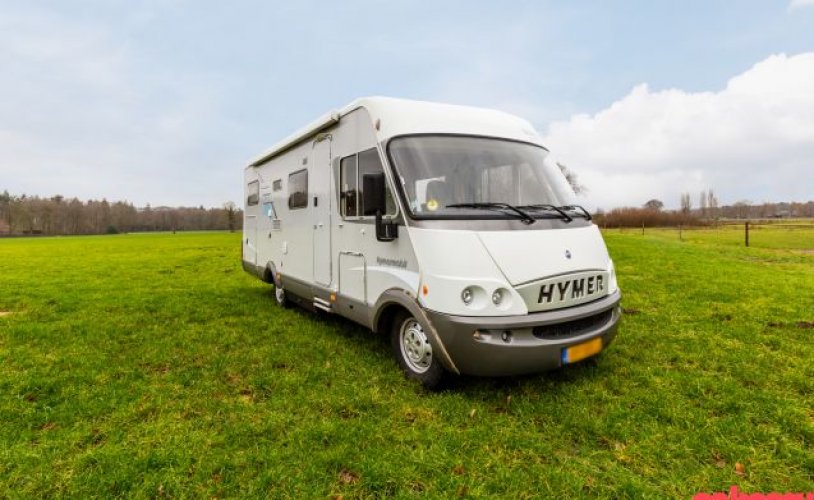 Hymer 4 pers. Rent a Hymer motorhome in Vorden? From € 116 pd - Goboony photo: 0