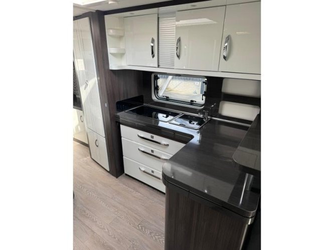 Hobby Prestige 660 WFC 2025 | Grote badkamer  foto: 14