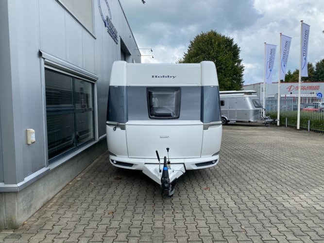 Hobby De Luxe 540 UL ALS NIEUW ENKELE BEDDEN INCLUSIEF STALLING foto: 22