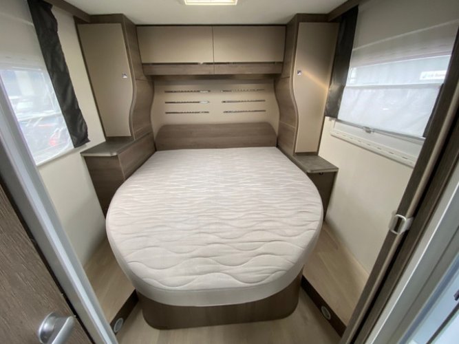 Chausson Titanium 768 Automaat Queensbed 24.809km 2019 foto: 21