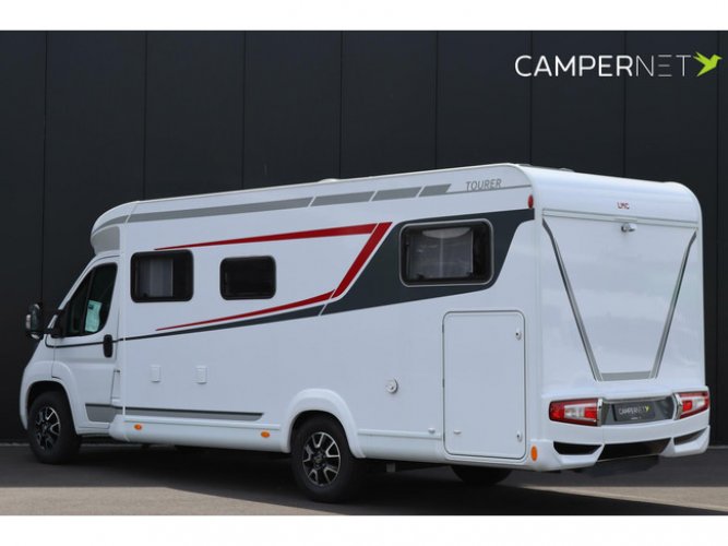 LMC Tourer T730G 165pk | Lengte bedden | Panoramisch dak | Winterpakket | foto: 1