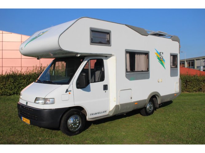 Fiat 230 2.5 Tdi 116 PK Knaus Traveller Alkoof. foto: 5