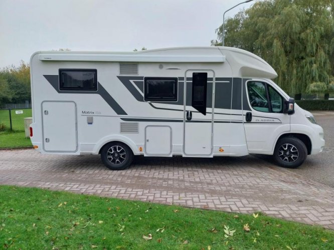 Adria Matrix 600 SL erg netjes en BTW camper! 