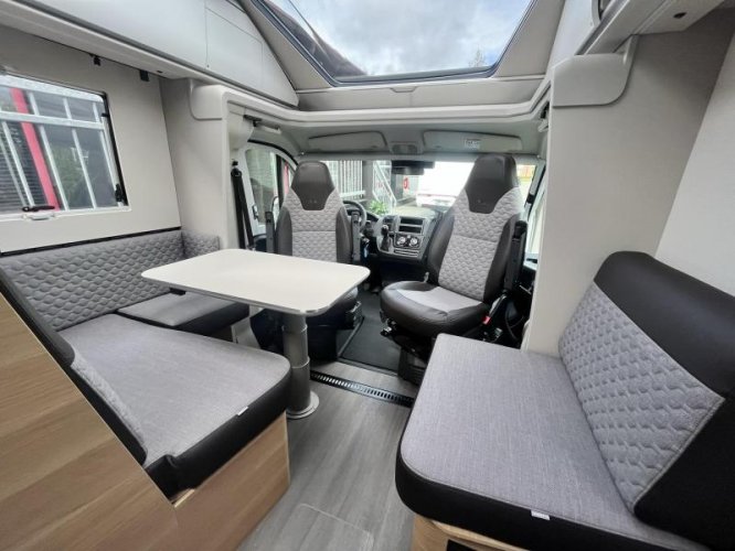 Adria Coral Plus 670 SC AUTOMAAT  foto: 10