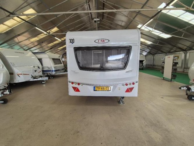 LMC Style 420 D mover, voortent, ATC  foto: 10