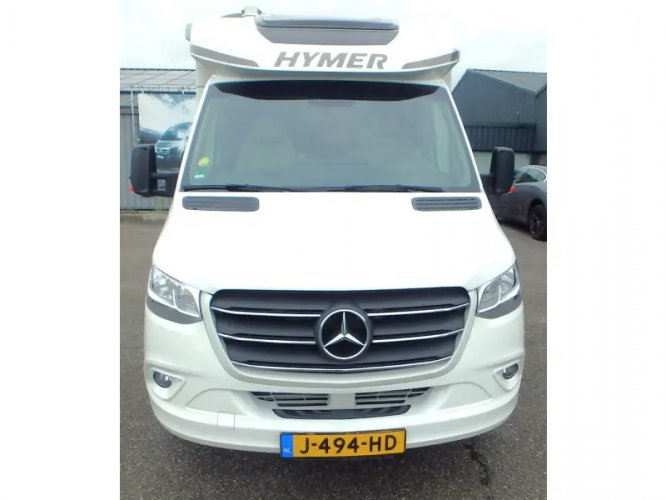 Hymer BMC-T 680 ENKELE BEDDEN 