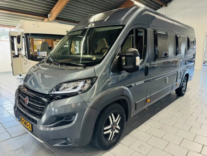 Adria Twin 640 SL Enkele bedden Automaat 