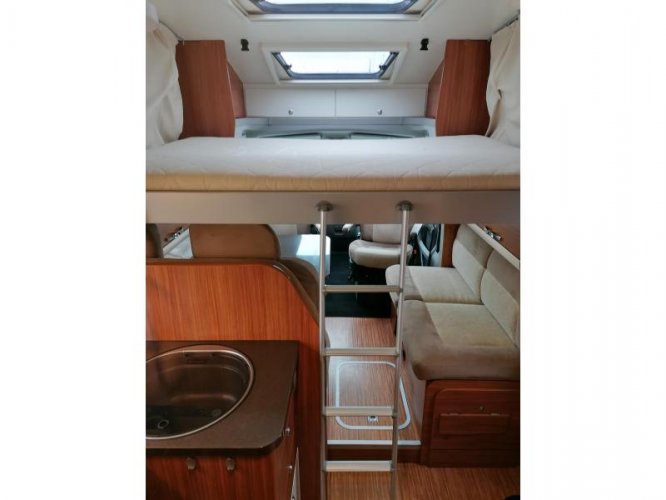 Adria Matrix 680 SP - 5 pers - hefbed  foto: 15