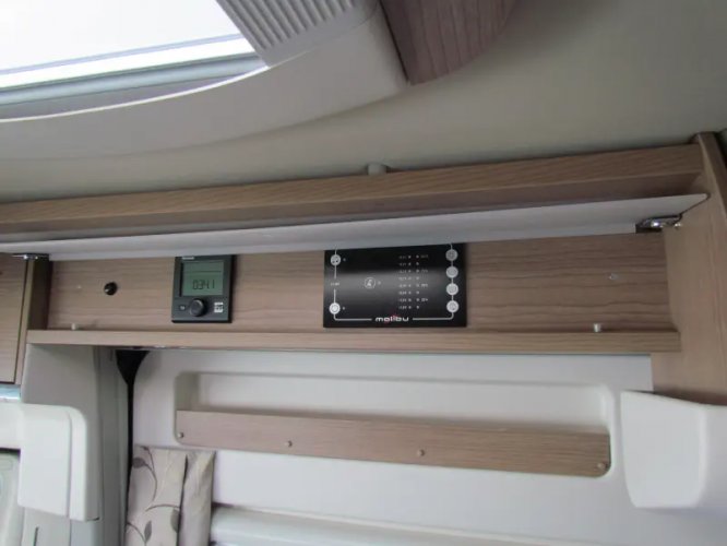 Malibu Van Charming Coupe 600 DB Dwarsbed,160 PK,  foto: 7