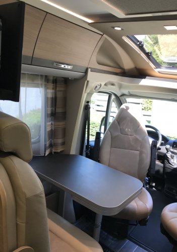 ADRIA Compact SL # enkelebedden # Mooie optie's # 34000KM foto: 15