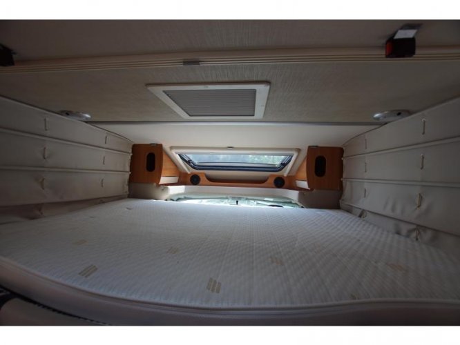 Hymer T698 CL queensbed, topstaat  foto: 14