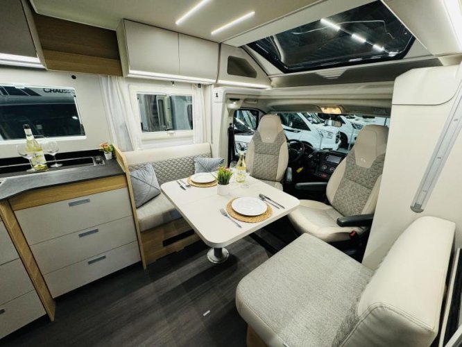 Adria Matrix Axess 650 DC Queensbed Hefbed  foto: 12