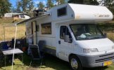 Hymer 4 pers. Rent a Hymer motorhome in Nieuwkoop? From € 85 pd - Goboony photo: 1
