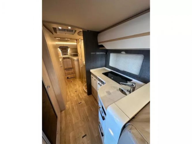 Hymer B ML 880 Levelsysteem  foto: 5