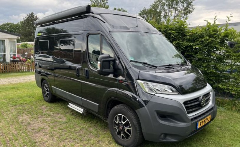 Hymer 2 pers. Rent a Hymer motorhome in Voorschoten? From € 121 pd - Goboony photo: 1