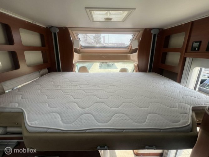 Mobilvetta KEA P65 premium klasse camper lengte en hefbed foto: 10