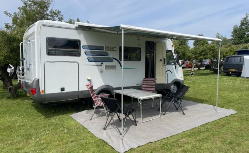 Hymer 6 pers. Rent a Hymer motorhome in Alkmaar? From € 85 pd - Goboony photo: 0