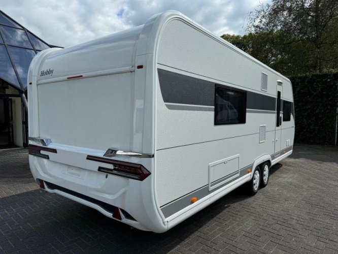 Hobby Prestige 660 WFC 2025 | Grote badkamer 