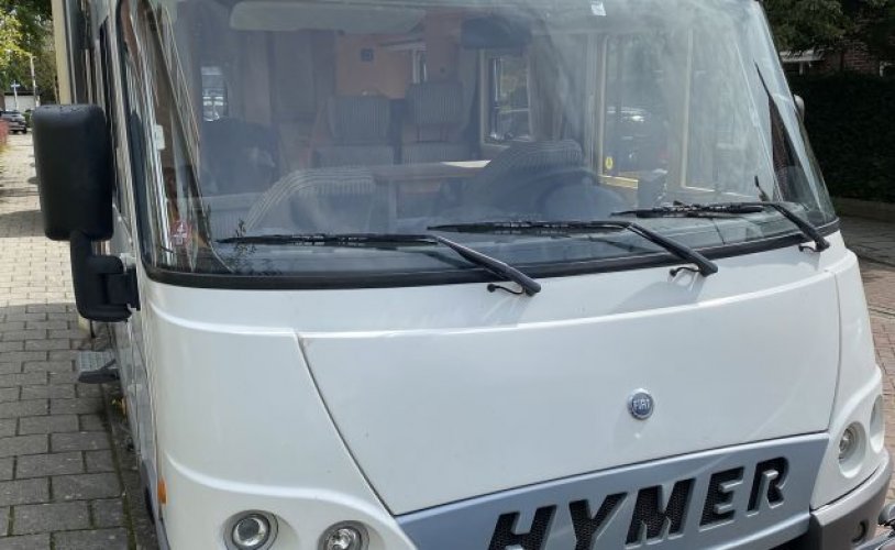 Hymer 5 pers. Rent a Hymer camper in Santpoort-Zuid? From €95 per day - Goboony photo: 1