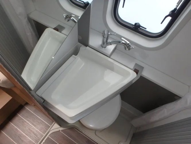 Adria Twin 640 SLX PLATINUM  foto: 20