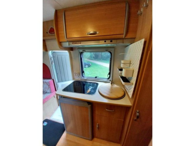 Rimor Europeo starter camper enkele bed  foto: 5