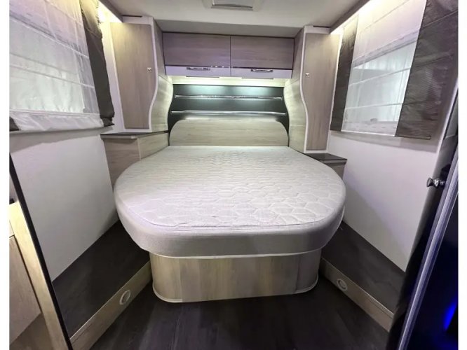 Challenger Premium 378 XLB queensbed hefbed dakairco  foto: 12