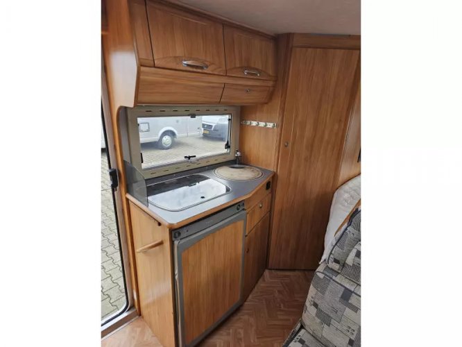 Adria Coral 590 DS Fransbed | 4 pers |  foto: 5