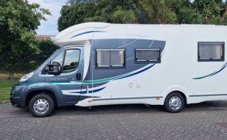 Chausson 4 pers. ¿Alquilar una autocaravana Chausson en Zwolle? Desde 103€ pd - Goboony