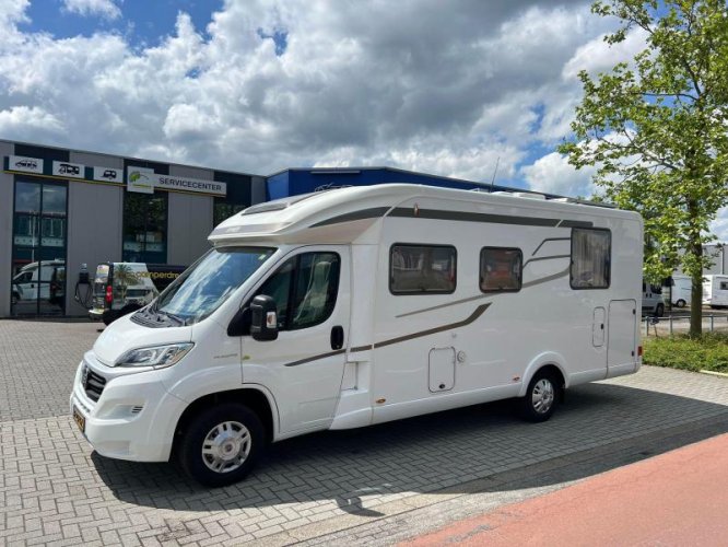 Hymer 698 CL Queensbed & Hefbed 