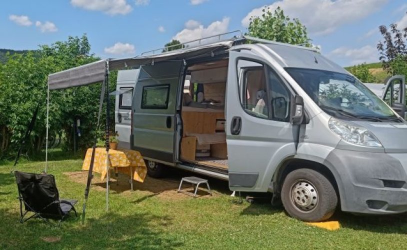 Fiat 2 pers. Rent a Fiat camper in Veghel? From € 73 pd - Goboony photo: 0
