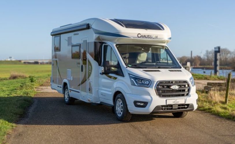 Chausson 5 pers. Rent a Chausson motorhome in Arnhem? From € 148 pd - Goboony photo: 0